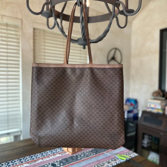 Authentic Celine Paris  Flat Tote Brown Macadam Coated Canvas, EUC - Picture 3 of 13